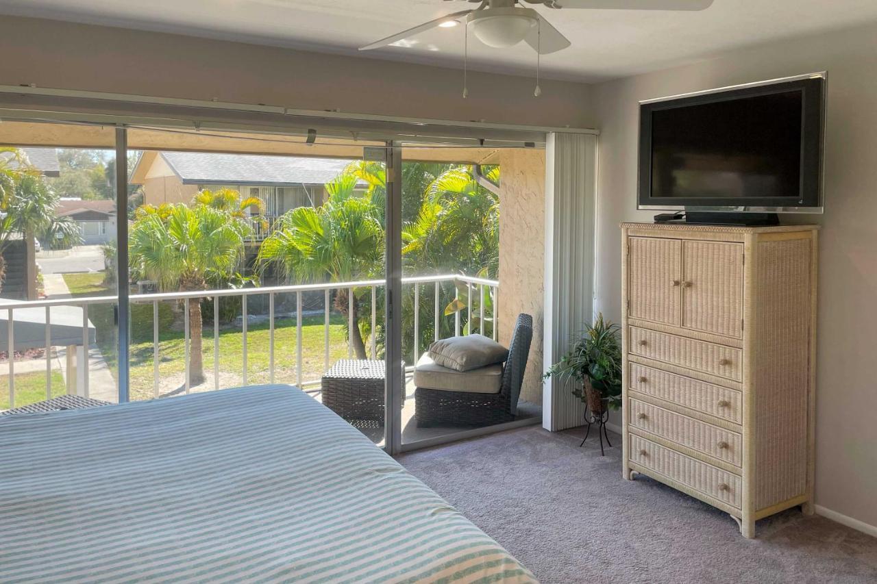 Condo With Pool Access Less Than 4 Miles To Siesta Key Beach Sarasota Exterior photo
